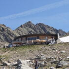 REFUGE DU NID D'AIGLE (FFCAM) REFUGE DU NID D'AIGLE (FFCAM)